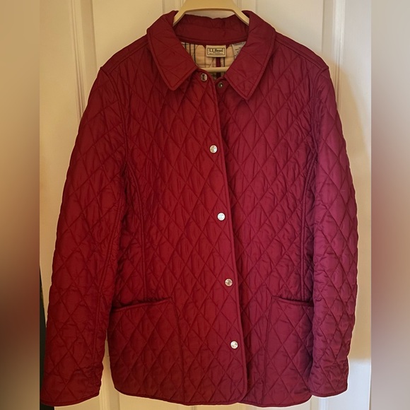 L.L. Bean Jackets & Blazers - L.L. Bean Women’s Quilted Barn Jacket
